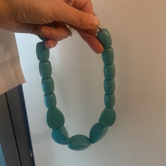 Chunky Blue Necklace with adjustable clasp at neckline. Fun Accessory piece - Picture 8 of 11